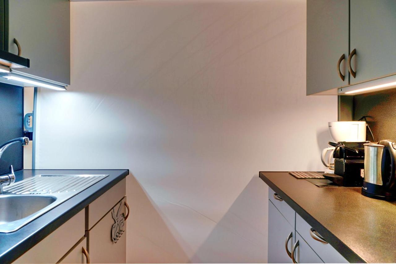 Apartment City-apartment 65qm 2-schlafzimmer Wlan Nichtraucher Parken Düsseldorf