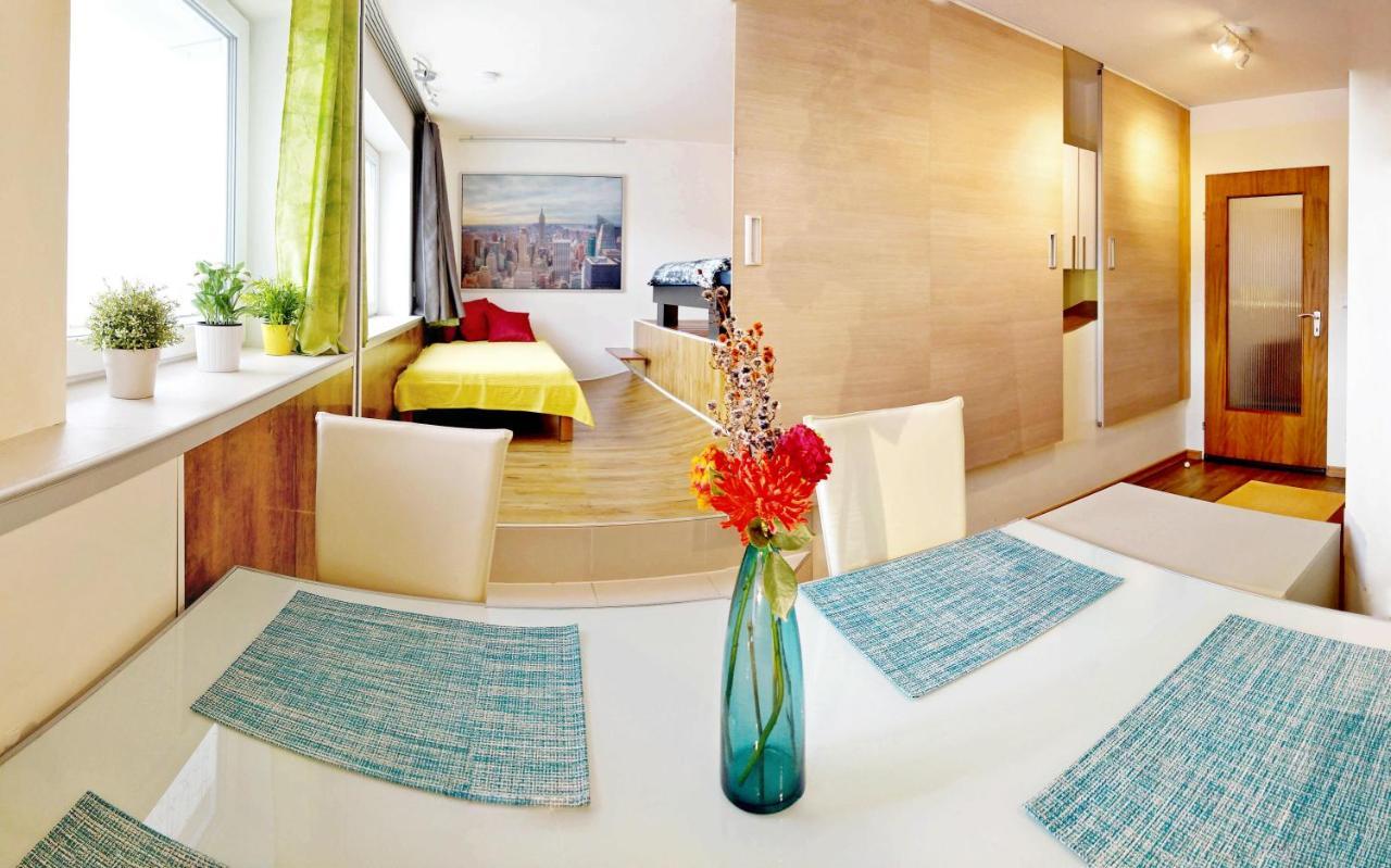 City-apartment 65qm 2-schlafzimmer Wlan Nichtraucher Parken Appartement