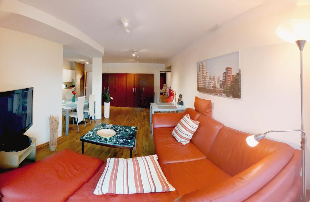 City-apartment 65qm 2-schlafzimmer Wlan Nichtraucher Parken *